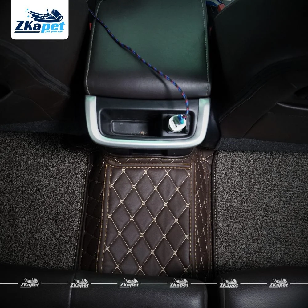 tham-lot-san-6d-toyota-fortuner-hang-ghe-hai